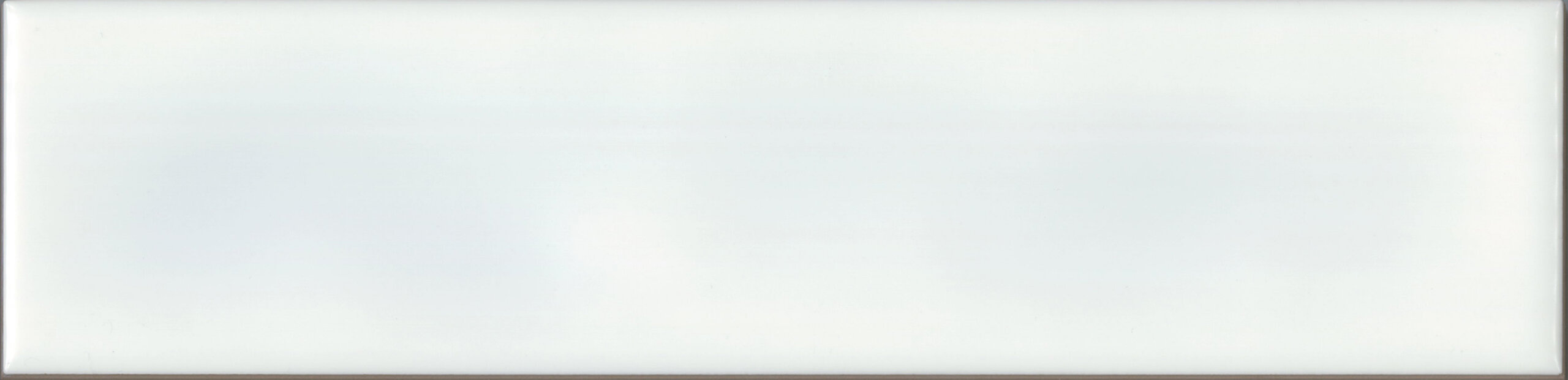Hamilton White Wavy Satin 68x280